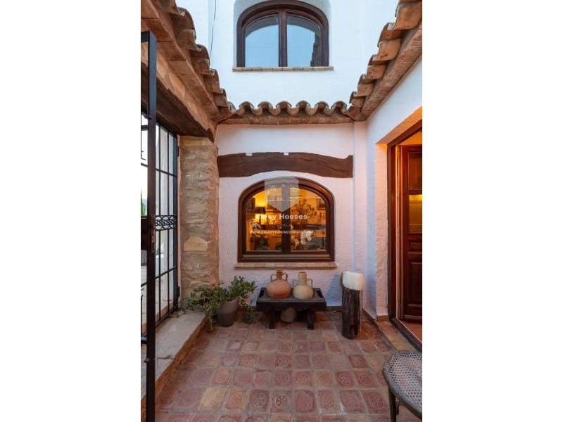 5 sovrum Villa till salu i Calpe / Calp - 850 000 € (Ref: 9142813)