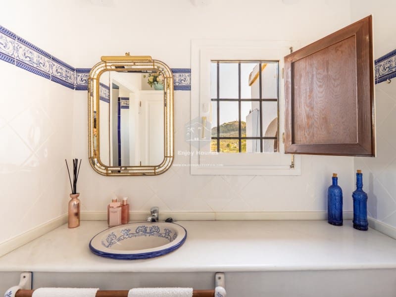 5 sovrum Villa till salu i Calpe / Calp - 850 000 € (Ref: 9142813)