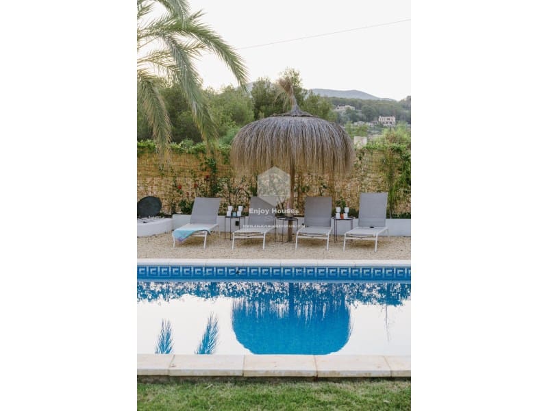 5 sovrum Villa till salu i Calpe / Calp - 850 000 € (Ref: 9142813)