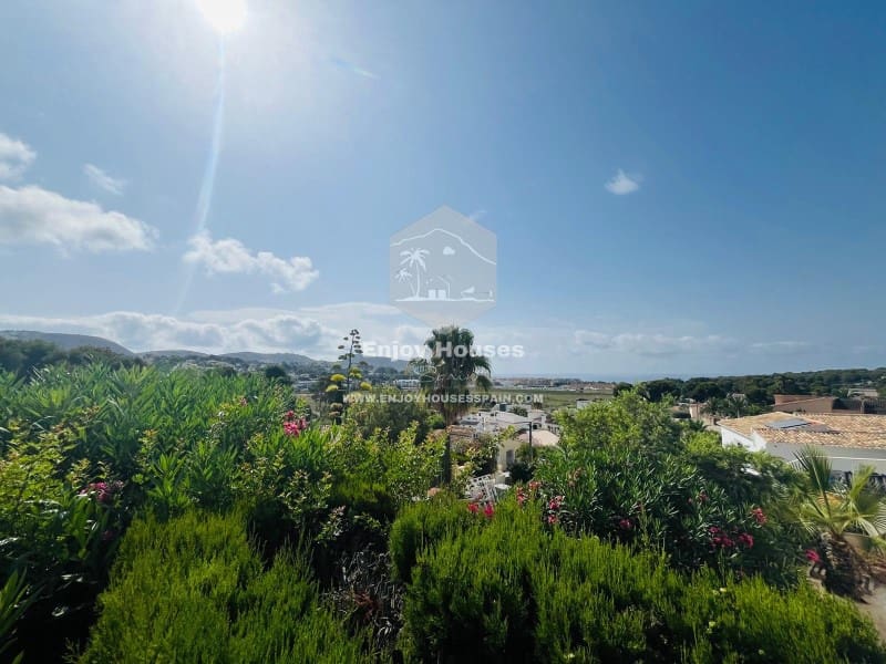 7 sypialnia Willa na sprzedaż w Moraira z basenem garażem - 995 000 € (Ref: 9143909)