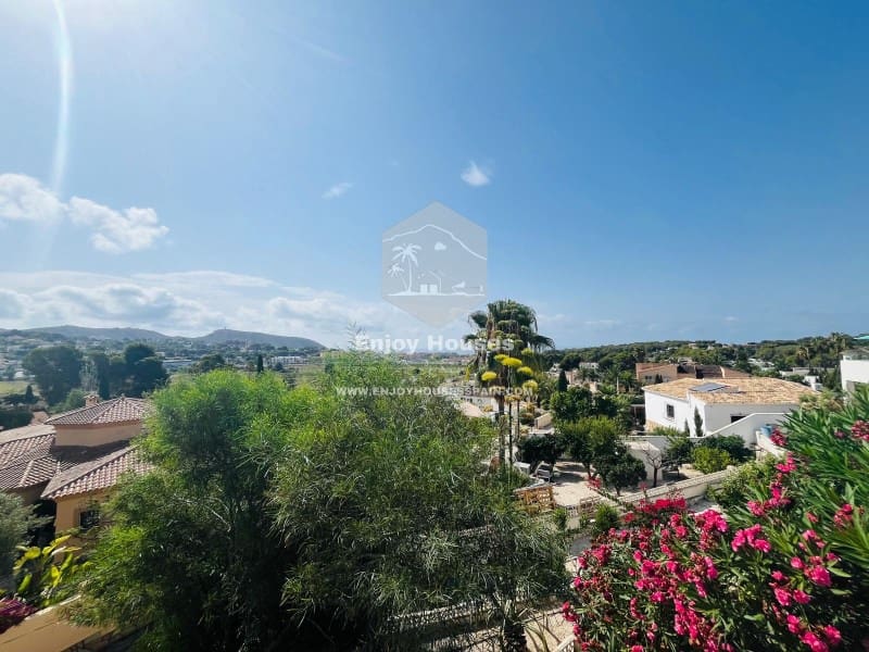 7 sypialnia Willa na sprzedaż w Moraira z basenem garażem - 995 000 € (Ref: 9143909)
