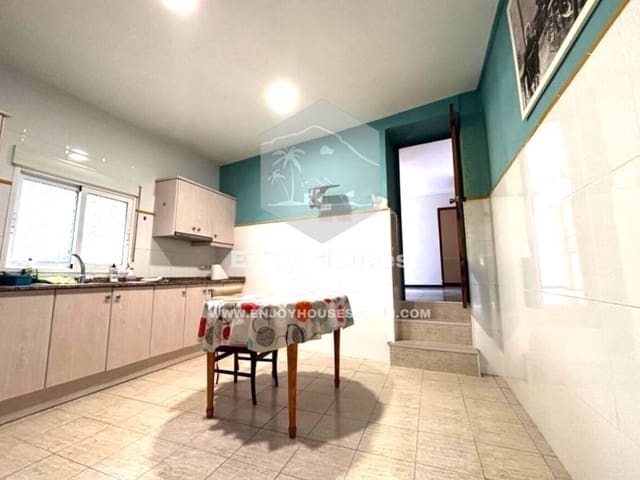 4 soveværelse Byhus til salg i Pedreguer - € 152.250 (Ref: 9152095)