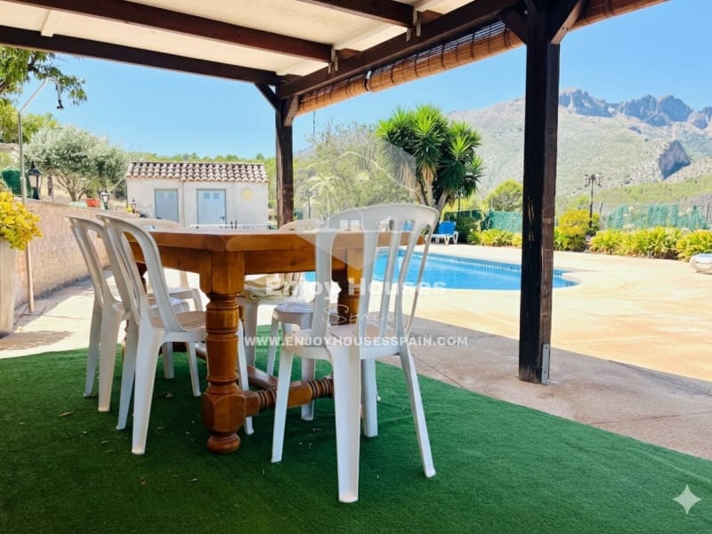 9 soverom Finca/Herregård til salgs i Benissa med svømmebasseng - € 680 000 (Ref: 9158003)