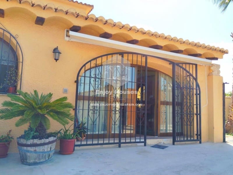 3 soverom Villa til salgs i Benissa med garasje - € 539 000 (Ref: 9185339)