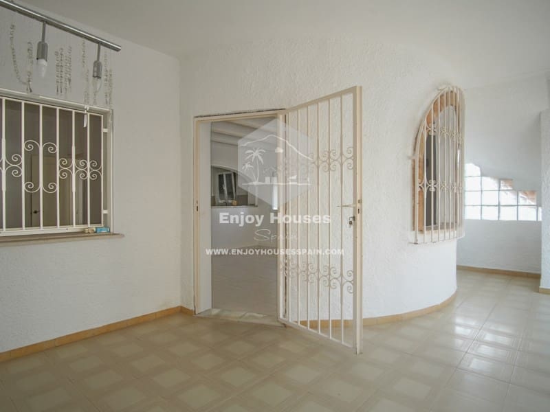 Apartamento de 3 habitaciones en Dénia en venta - 385.000 € (Ref: 9263880)