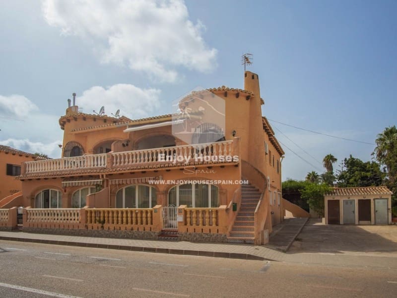 Apartamento de 3 habitaciones en Dénia en venta - 385.000 € (Ref: 9263880)