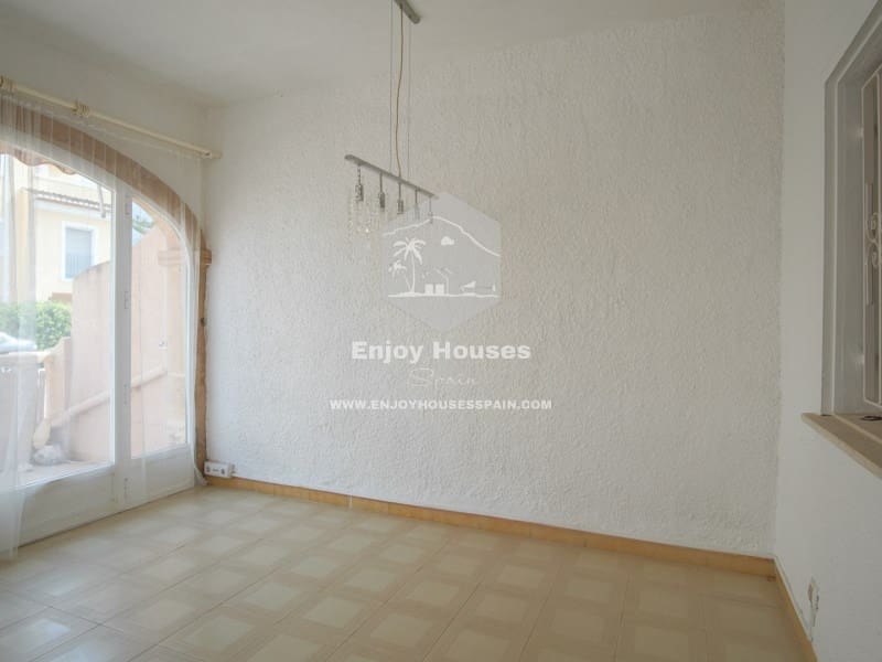 Apartamento de 3 habitaciones en Dénia en venta - 385.000 € (Ref: 9263880)