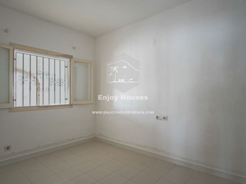 Apartamento de 3 habitaciones en Dénia en venta - 385.000 € (Ref: 9263880)