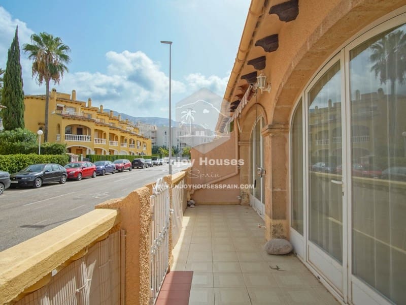 Apartamento de 3 habitaciones en Dénia en venta - 385.000 € (Ref: 9263880)