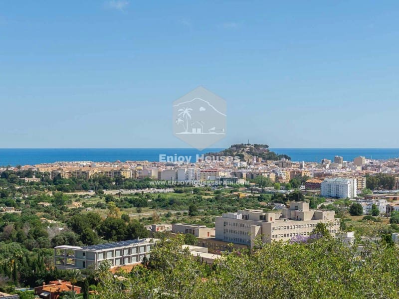 Apartamento de 3 habitaciones en Dénia en venta - 385.000 € (Ref: 9263880)