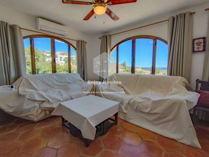 3 bedroom Villa for sale in Cumbre del Sol - € 450,000 (Ref: 9272558)