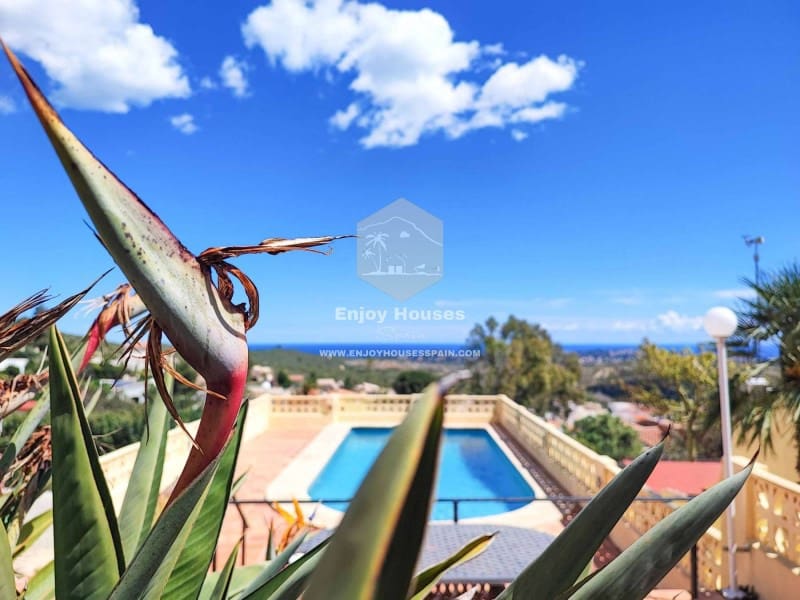 3 bedroom Villa for sale in Cumbre del Sol - € 450,000 (Ref: 9272558)