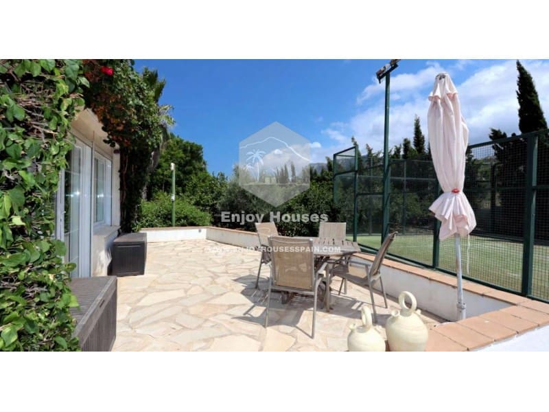 5 soveværelse Villa til salg i Denia - € 685.000 (Ref: 9288119)