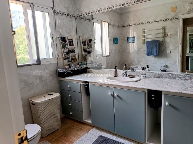 5 sovrum Villa till salu i Denia med pool - 440 000 € (Ref: 9291268)