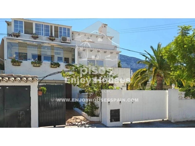 5 sovrum Villa till salu i Denia med pool - 440 000 € (Ref: 9291268)