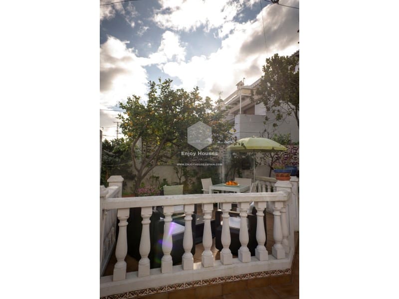 5 sovrum Villa till salu i Denia med pool - 440 000 € (Ref: 9291268)