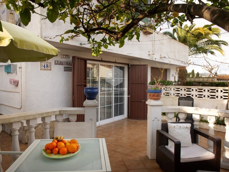 5 sovrum Villa till salu i Denia med pool - 440 000 € (Ref: 9291268)