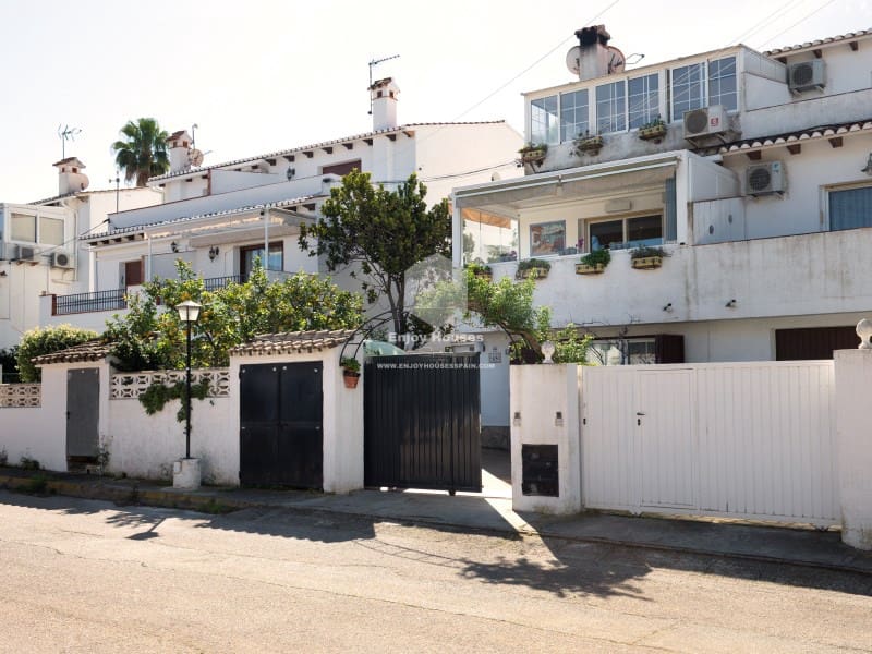 5 sovrum Villa till salu i Denia med pool - 440 000 € (Ref: 9291268)