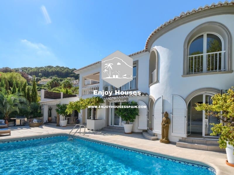4 bedroom Villa for sale in Javea / Xabia - € 1,295,000 (Ref: 9301015)
