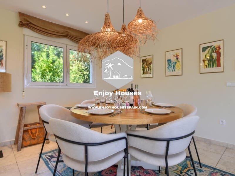 4 bedroom Villa for sale in Javea / Xabia - € 1,295,000 (Ref: 9301015)