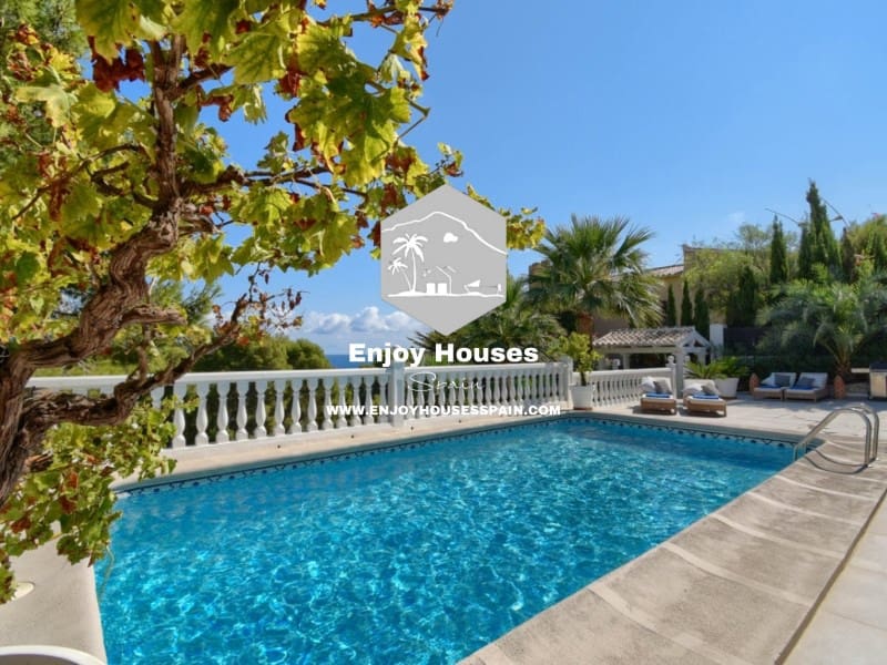 4 bedroom Villa for sale in Javea / Xabia - € 1,295,000 (Ref: 9301015)