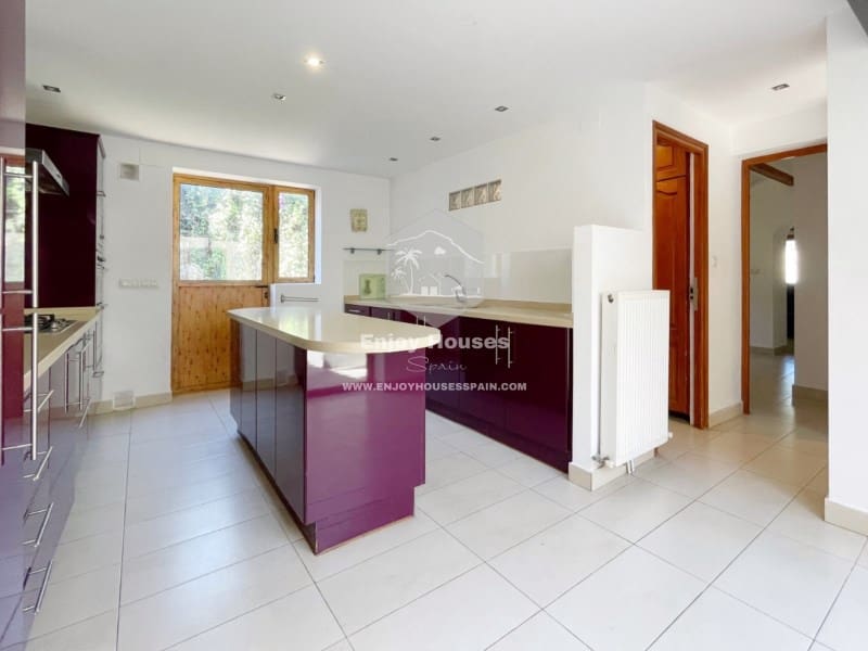 5 soveværelse Villa til salg i Javea / Xabia med swimmingpool - € 769.000 (Ref: 9353375)