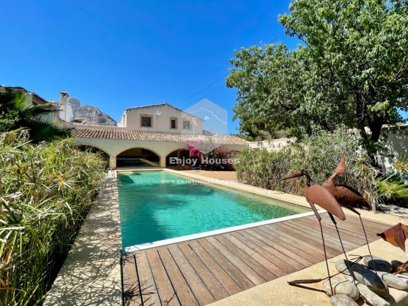 5 soveværelse Villa til salg i Javea / Xabia med swimmingpool - € 769.000 (Ref: 9353375)