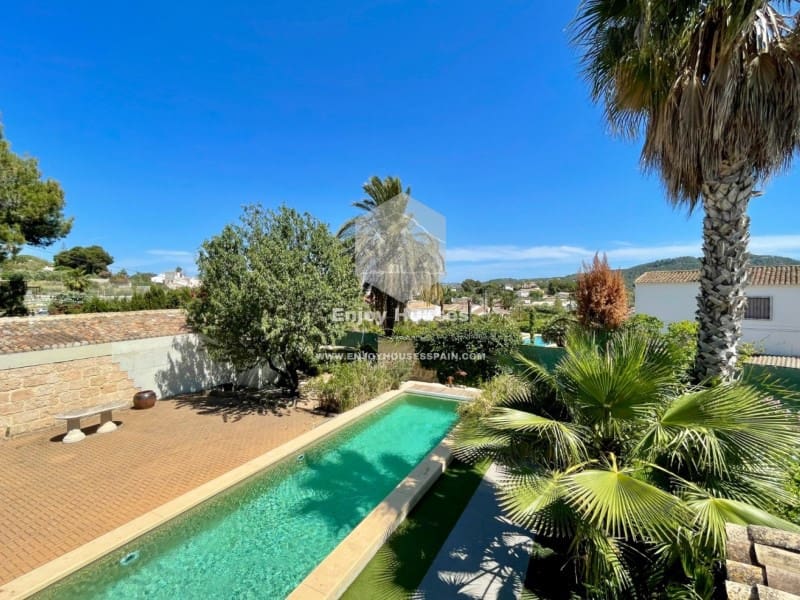 5 soveværelse Villa til salg i Javea / Xabia med swimmingpool - € 769.000 (Ref: 9353375)