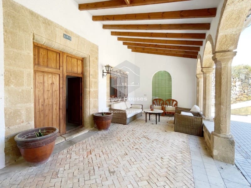 5 soveværelse Villa til salg i Javea / Xabia med swimmingpool - € 769.000 (Ref: 9353375)