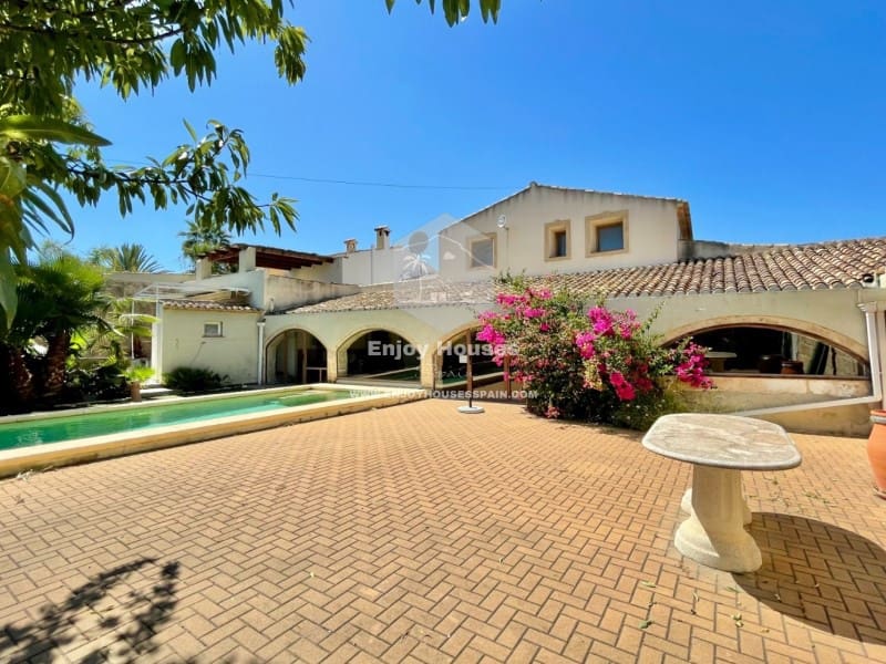 5 soveværelse Villa til salg i Javea / Xabia med swimmingpool - € 769.000 (Ref: 9353375)