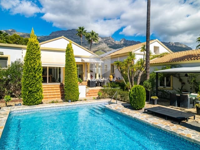 4 sypialnia Willa na sprzedaż w Altea la Vella, Altea z basenem garażem - 800 000 € (Ref: 9371500)