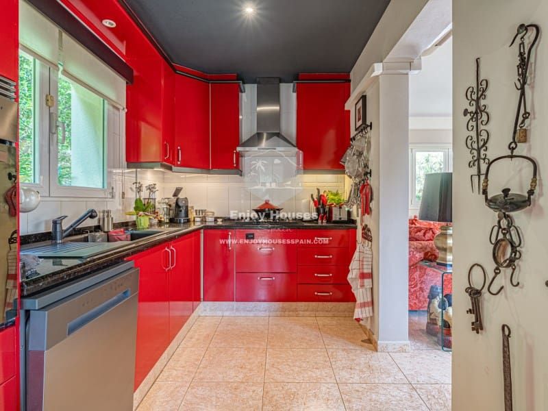 4 soveværelse Villa til salg i Altea la Vella med swimmingpool garage - € 800.000 (Ref: 9371500)