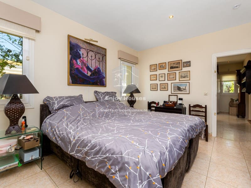 4 soveværelse Villa til salg i Altea la Vella med swimmingpool garage - € 800.000 (Ref: 9371500)