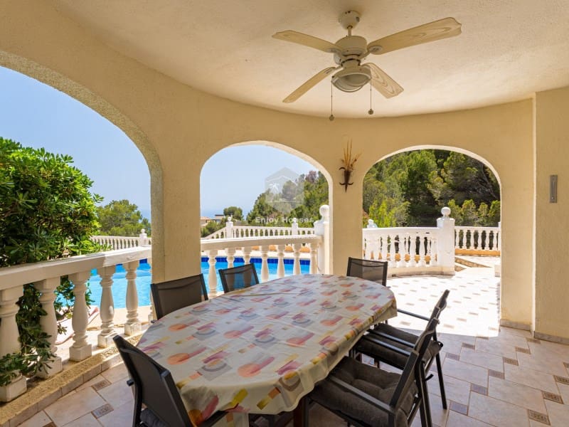 3 bedroom Villa for sale in Altea la Vella with pool - € 725,000 (Ref: 9371505)
