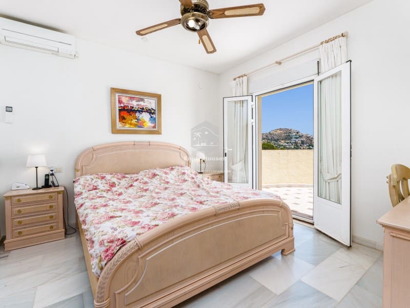 3 bedroom Villa for sale in Altea la Vella with pool - € 725,000 (Ref: 9371505)