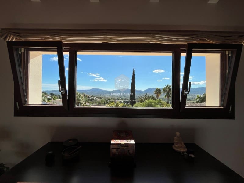 4 bedroom Villa for sale in Javea / Xabia with pool garage - € 845,000 (Ref: 9374663)