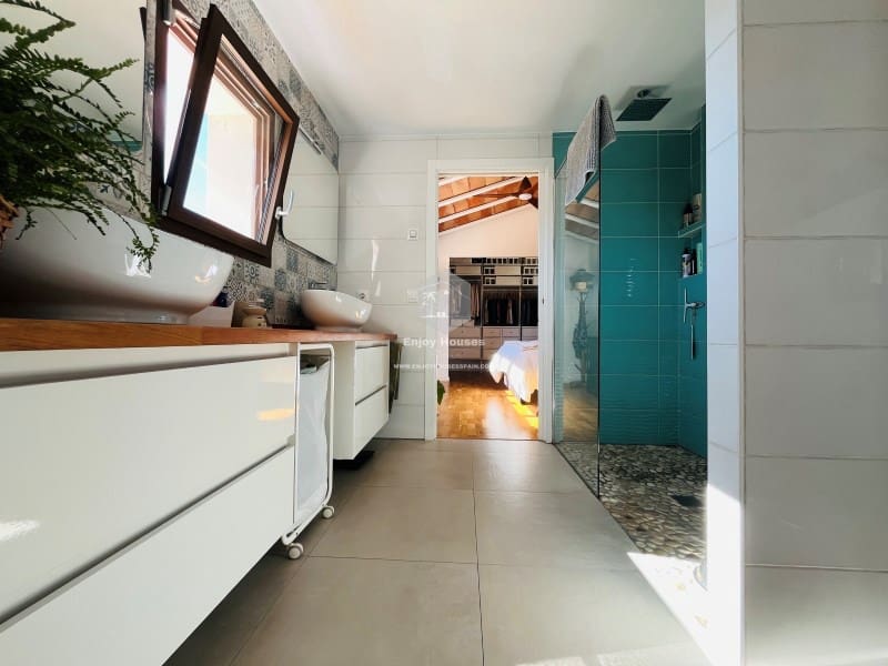 4 bedroom Villa for sale in Javea / Xabia with pool garage - € 845,000 (Ref: 9374663)