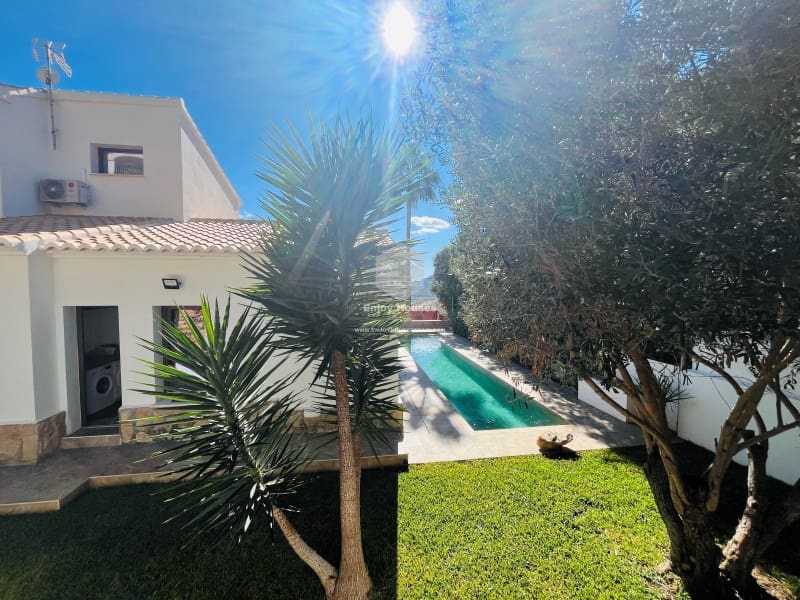 4 bedroom Villa for sale in Javea / Xabia with pool garage - € 845,000 (Ref: 9374663)