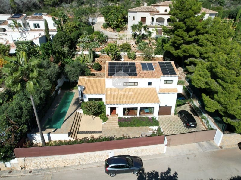 4 bedroom Villa for sale in Javea / Xabia with pool garage - € 845,000 (Ref: 9374663)