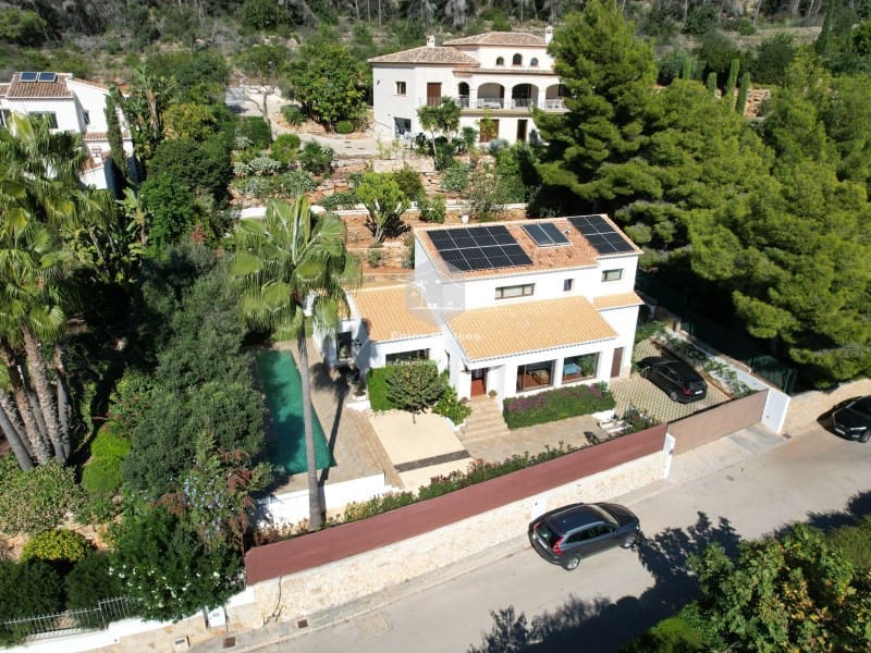 4 bedroom Villa for sale in Javea / Xabia with pool garage - € 845,000 (Ref: 9374663)