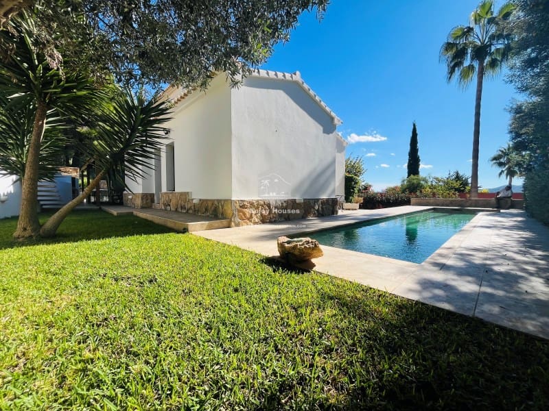 4 bedroom Villa for sale in Javea / Xabia with pool garage - € 845,000 (Ref: 9374663)