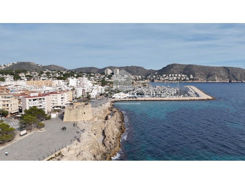 Restaurant/Bar til salg i Moraira - € 1.495.000 (Ref: 9375293)