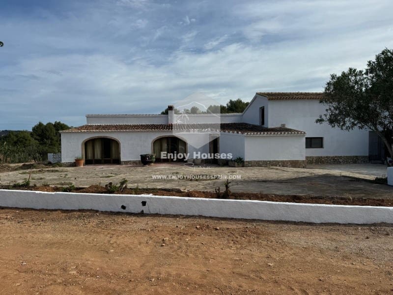 14 makuuhuone Ravintola/baari myytävänä paikassa Javea / Xabia mukana 
autotalli - 1 300 000 € (Ref: 9377933)