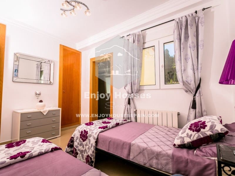 4 bedroom Villa for sale in Javea / Xabia with garage - € 750,000 (Ref: 9415348)