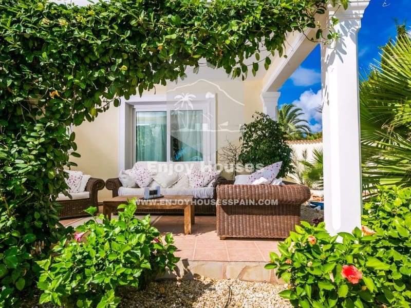 4 bedroom Villa for sale in Javea / Xabia with garage - € 750,000 (Ref: 9415348)