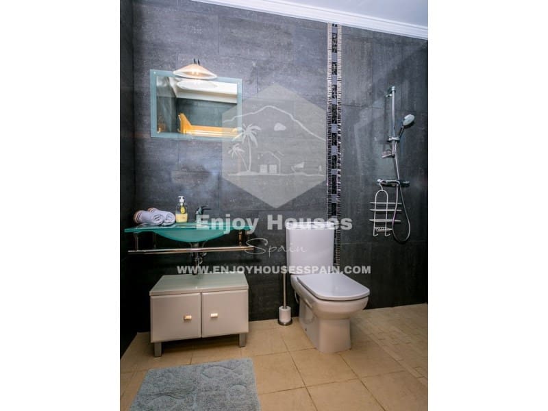 6 bedroom Villa for sale in Javea / Xabia with pool - € 1,500,000 (Ref: 9415349)