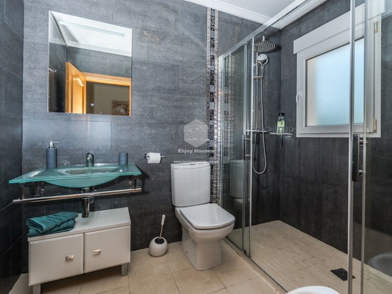 6 bedroom Villa for sale in Javea / Xabia with pool - € 1,500,000 (Ref: 9415349)