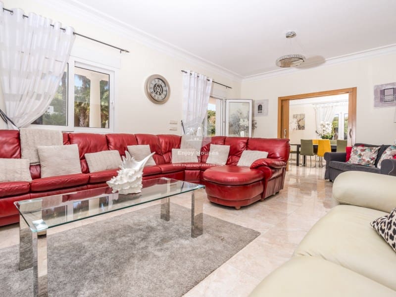 6 bedroom Villa for sale in Javea / Xabia with pool - € 1,500,000 (Ref: 9415349)