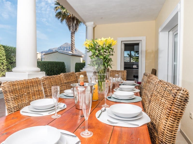 6 bedroom Villa for sale in Javea / Xabia with pool - € 1,500,000 (Ref: 9415349)