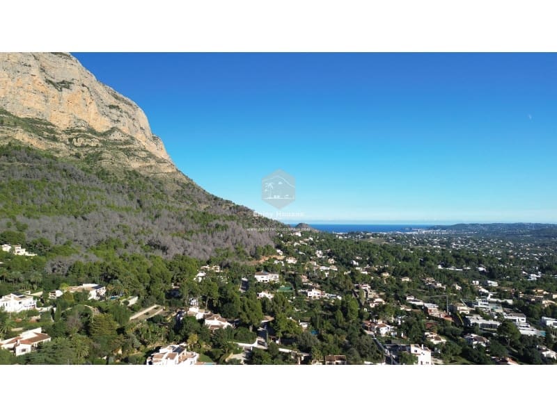 4 bedroom Villa for sale in Javea / Xabia with pool garage - € 2,700,000 (Ref: 9415351)